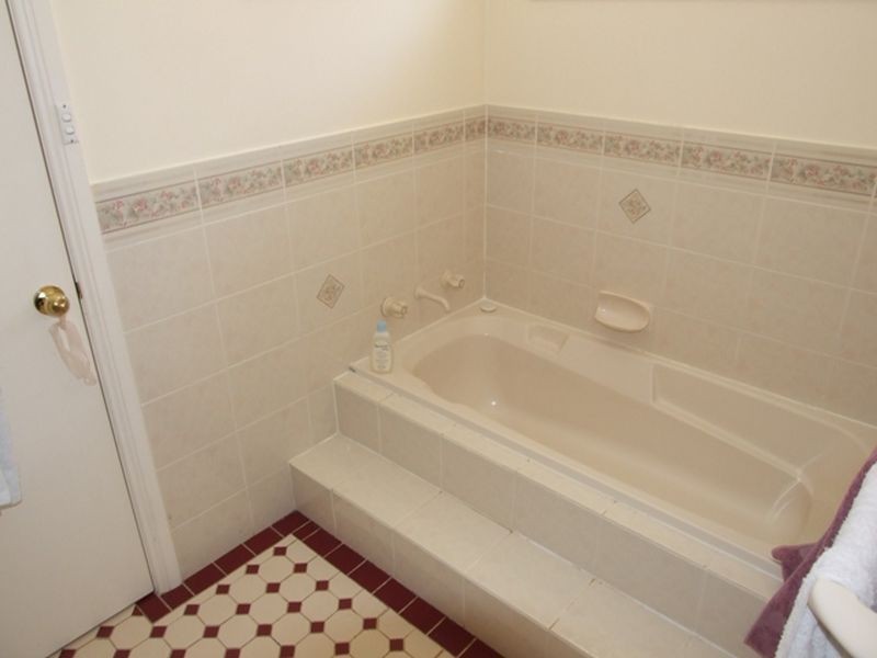 29 Avondale Drive, Orange NSW 2800