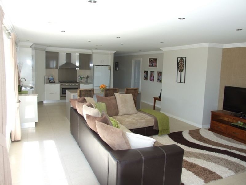 7 Candlebark Crescent, Orange NSW 2800