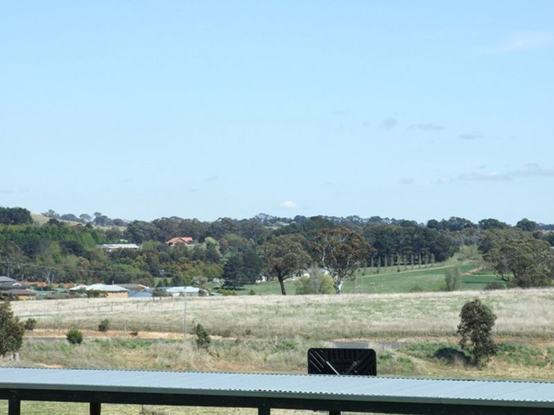 7 Candlebark Crescent, Orange NSW 2800