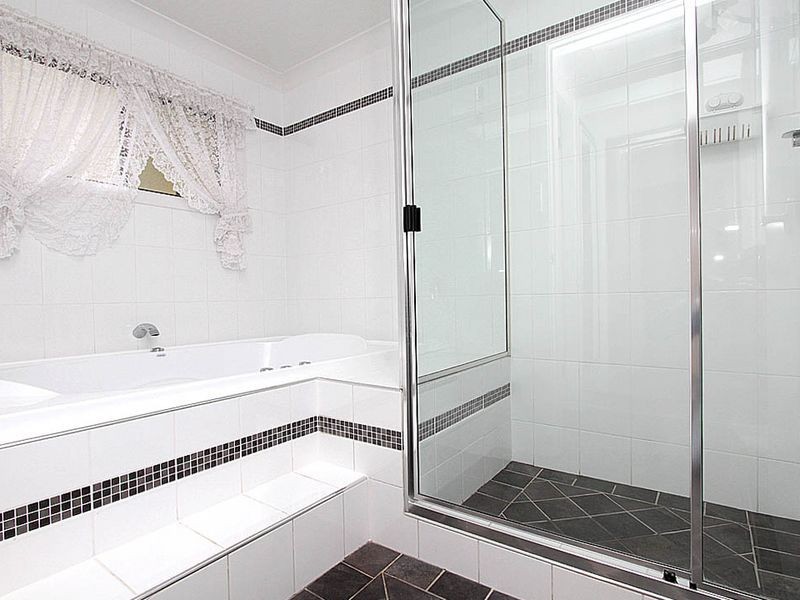 10 Pasadena Place, Orange NSW 2800