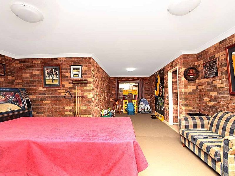10 Pasadena Place, Orange NSW 2800