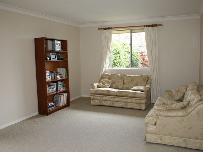 15 Wahratta Way, Orange NSW 2800