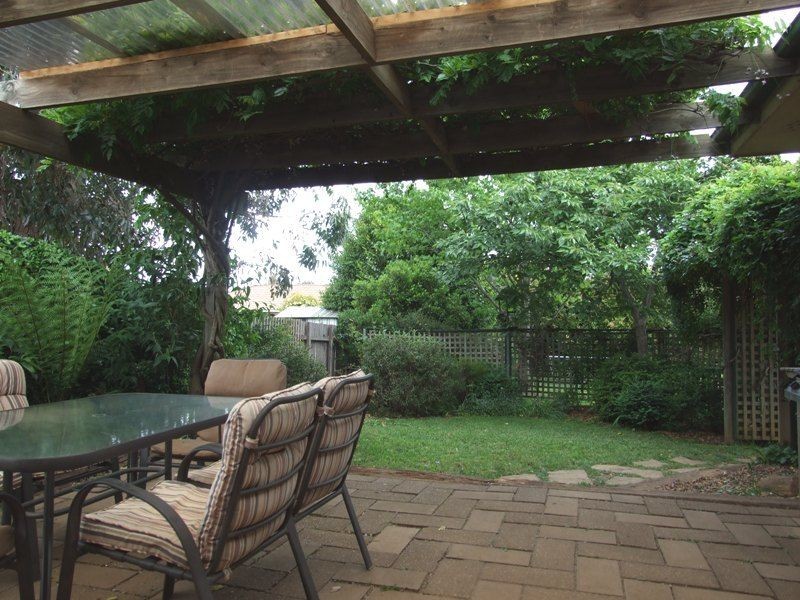 15 Wahratta Way, Orange NSW 2800