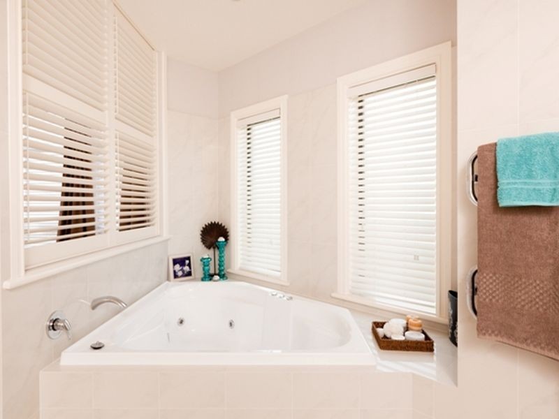22 Valencia Drive, Orange NSW 2800