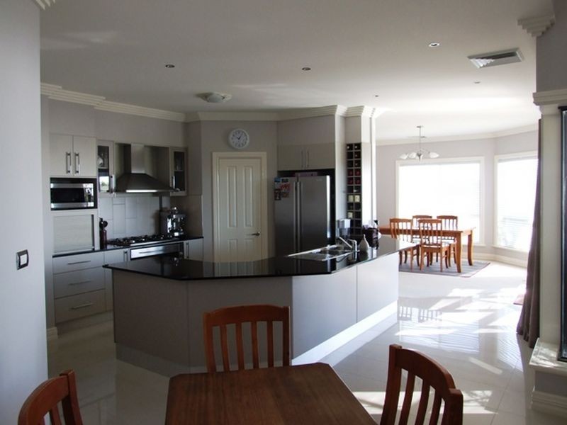 22 Valencia Drive, Orange NSW 2800
