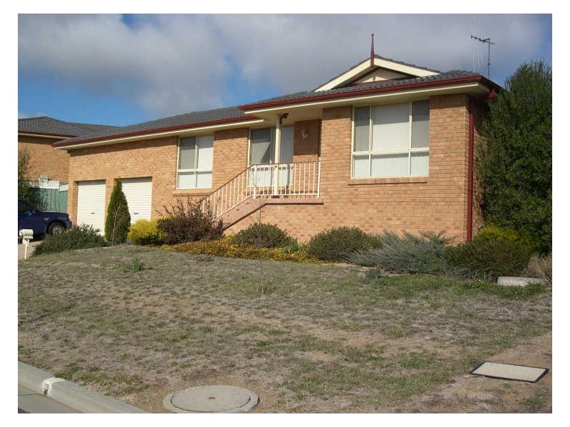 1 Stratford Close, Orange NSW 2800