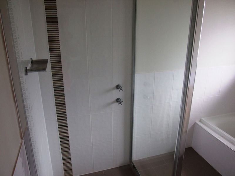 9 Candlebark Crescent, Orange NSW 2800