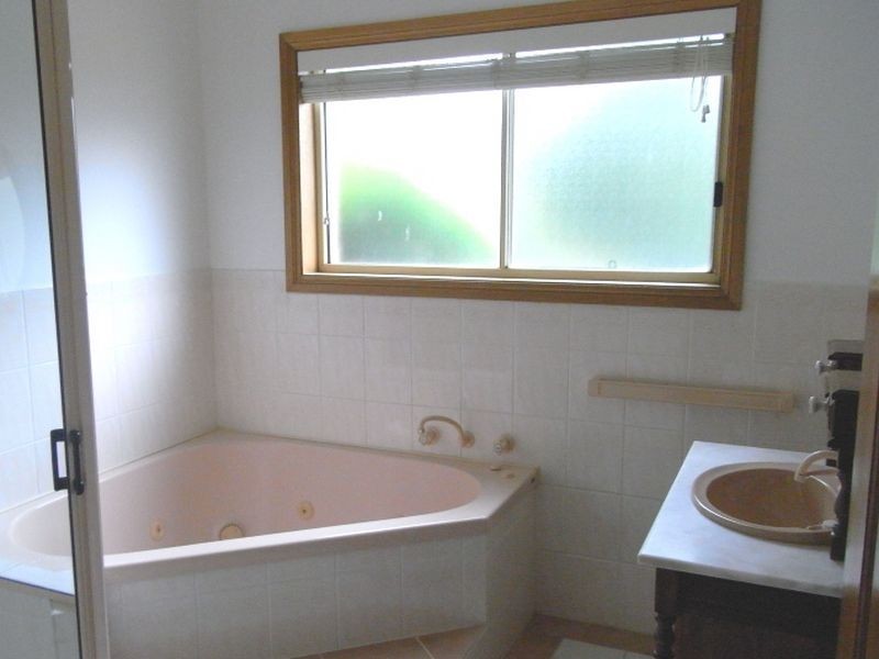 2/57 Casey Street, Orange NSW 2800