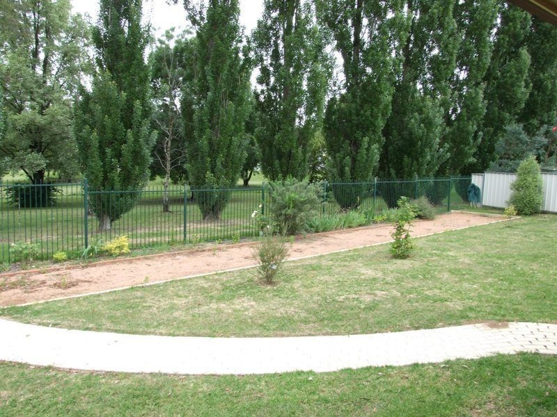 12 Orchard Grove Road, Orange NSW 2800