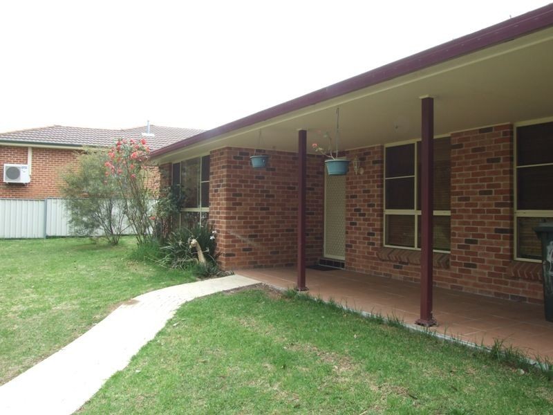 12 Orchard Grove Road, Orange NSW 2800