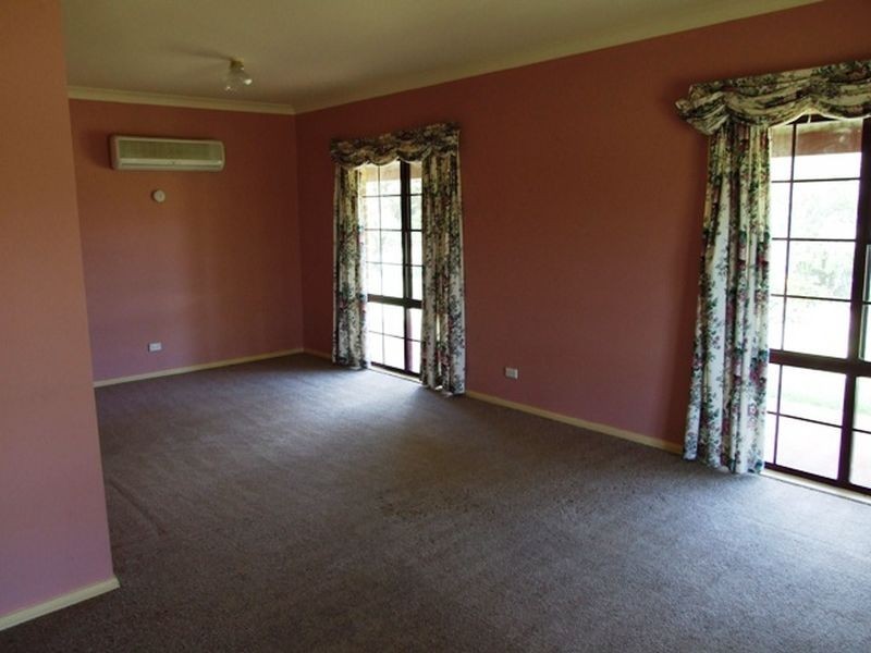 18 Paling Yards Loop Road, Orange NSW 2800