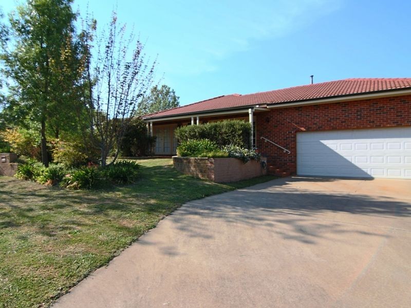 5 Bill Marshall Drive, Orange NSW 2800