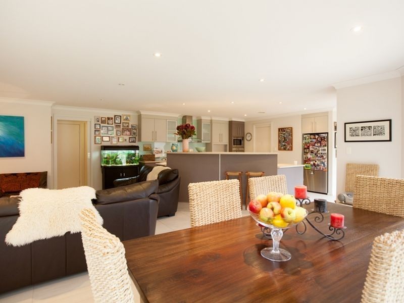 37 Goldfinch Way, Orange NSW 2800