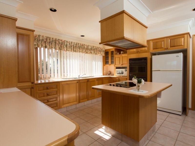 20 Kumali Circuit, Orange NSW 2800