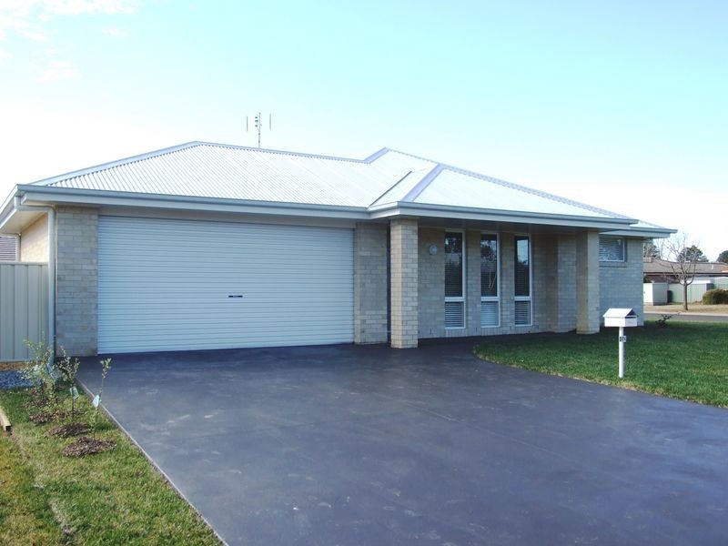 37A Beech Crescent, Orange NSW 2800