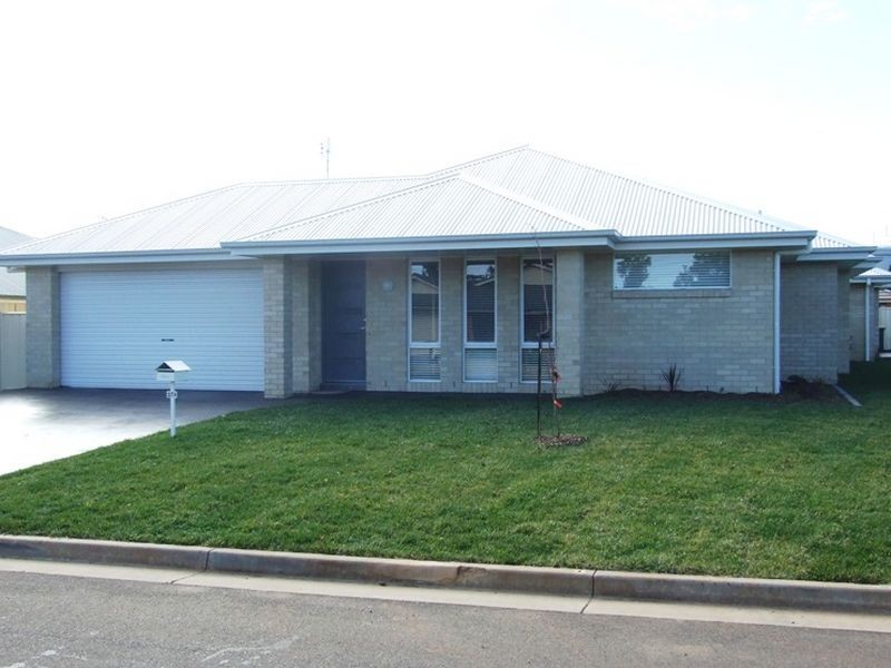 37A Beech Crescent, Orange NSW 2800