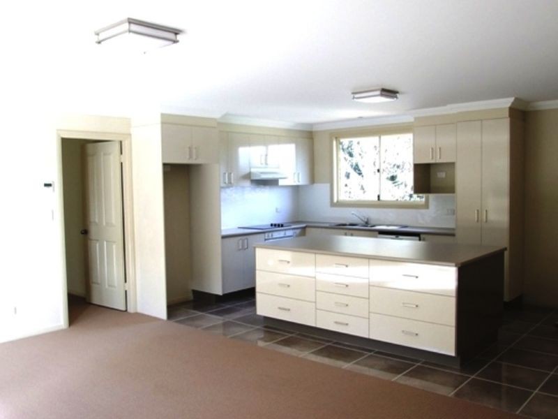 72 Orchard Grove Road, Orange NSW 2800