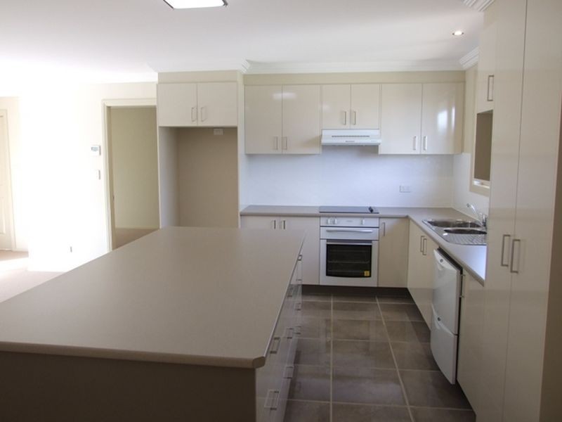 72 Orchard Grove Road, Orange NSW 2800