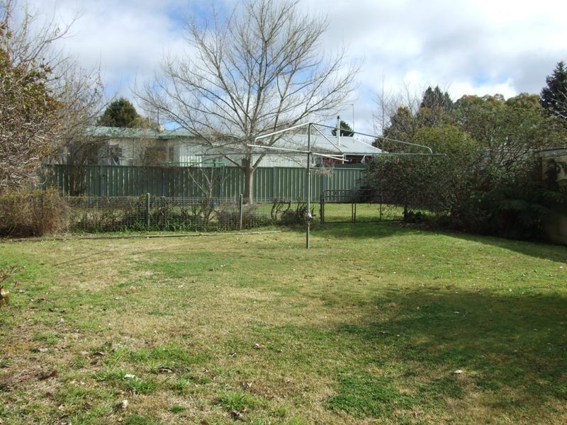 25 Collwood Cres, Orange NSW 2800