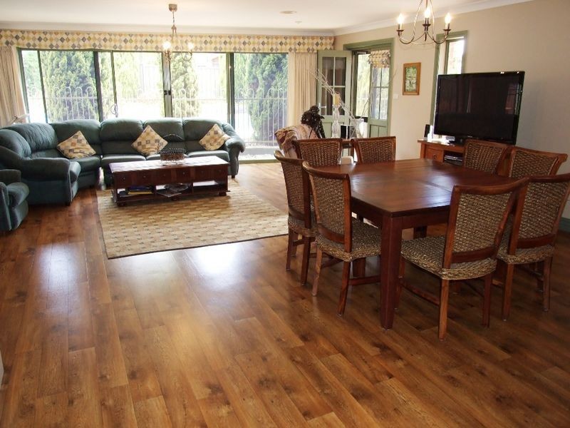 17 Crinoline Street, Orange NSW 2800