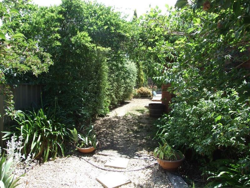 17 Crinoline Street, Orange NSW 2800