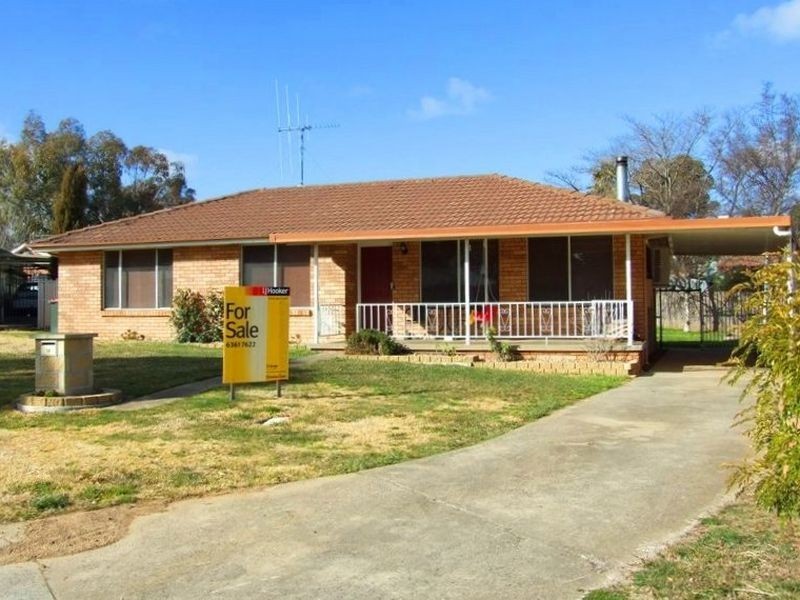 14 Maxime Place, Orange NSW 2800