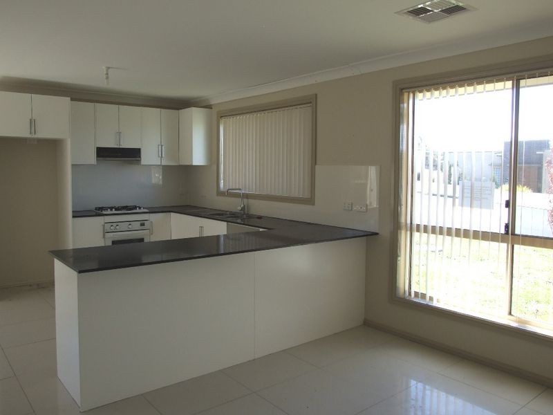 5 Hughes Street, Orange NSW 2800