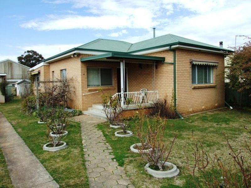 4 Jaeger Avenue, Orange NSW 2800
