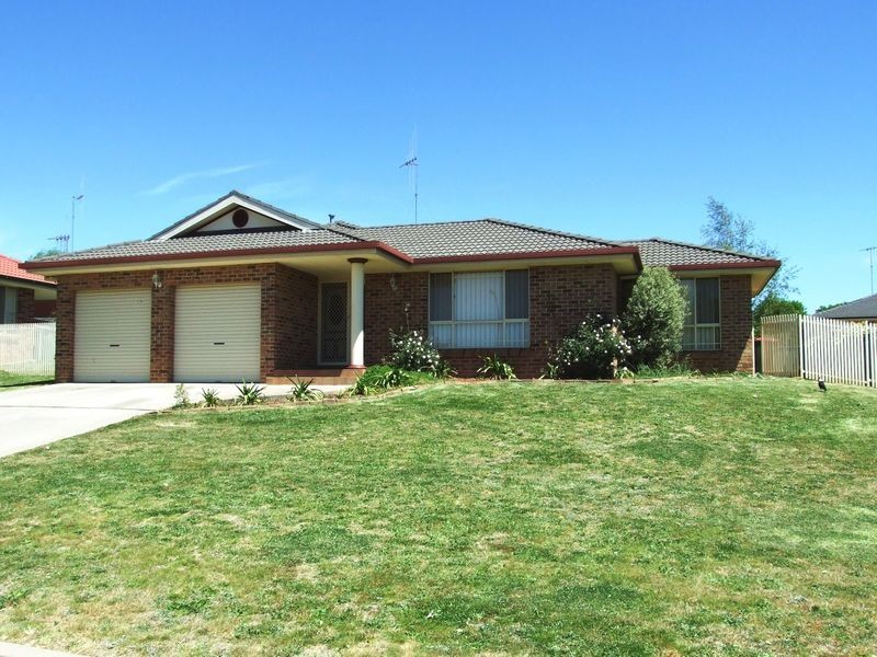 2 Albion Place, Orange NSW 2800