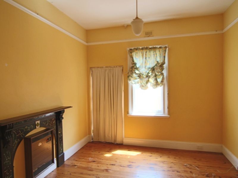 82 Clinton Street, Orange NSW 2800