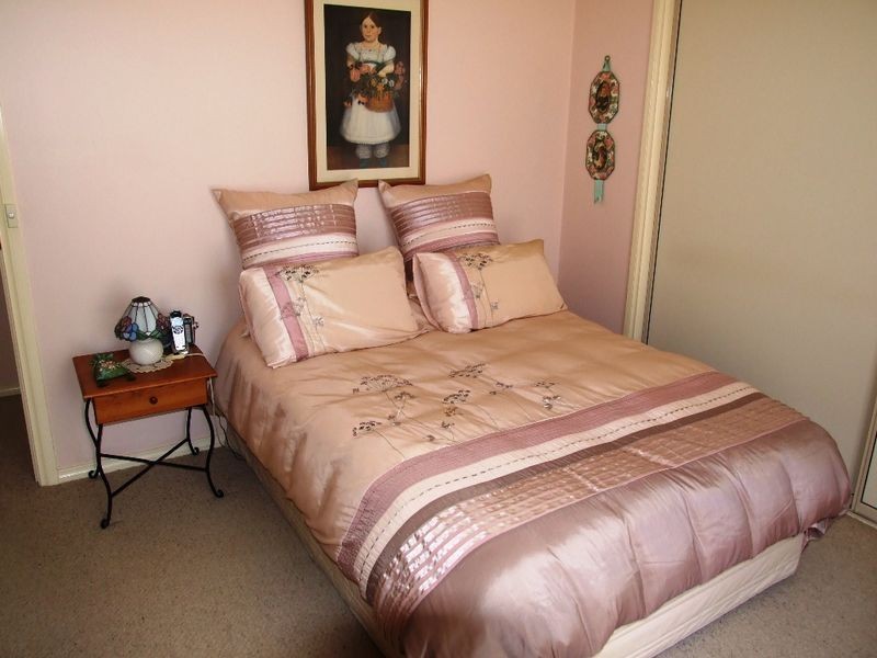 5 Sheridan Place, Orange NSW 2800