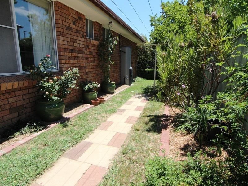 1/16 Warrendine Street, Orange NSW 2800