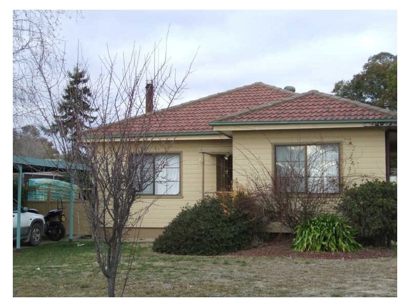 4 Nunns Avenue, Orange NSW 2800