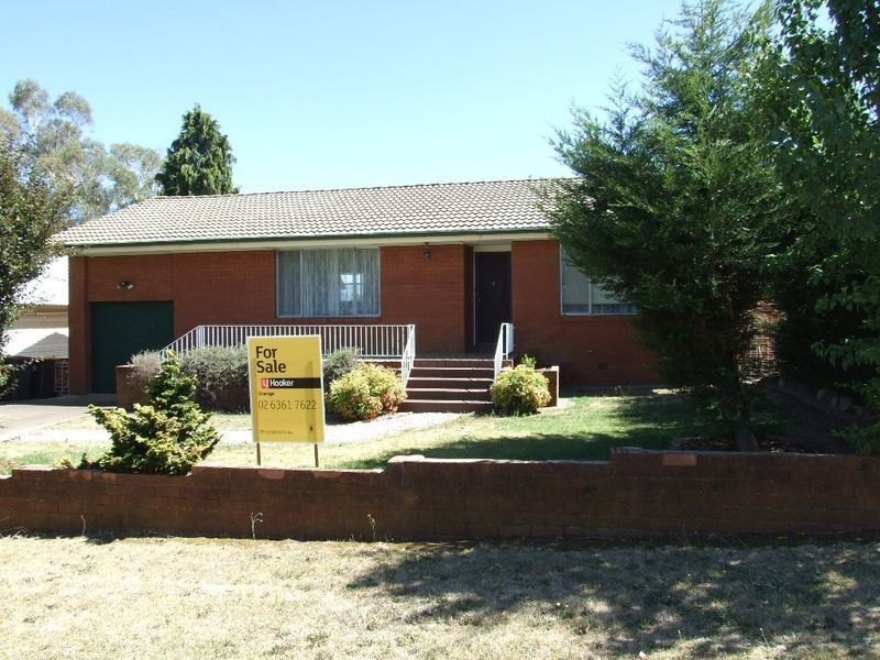 9 Treweeke Street, Orange NSW 2800