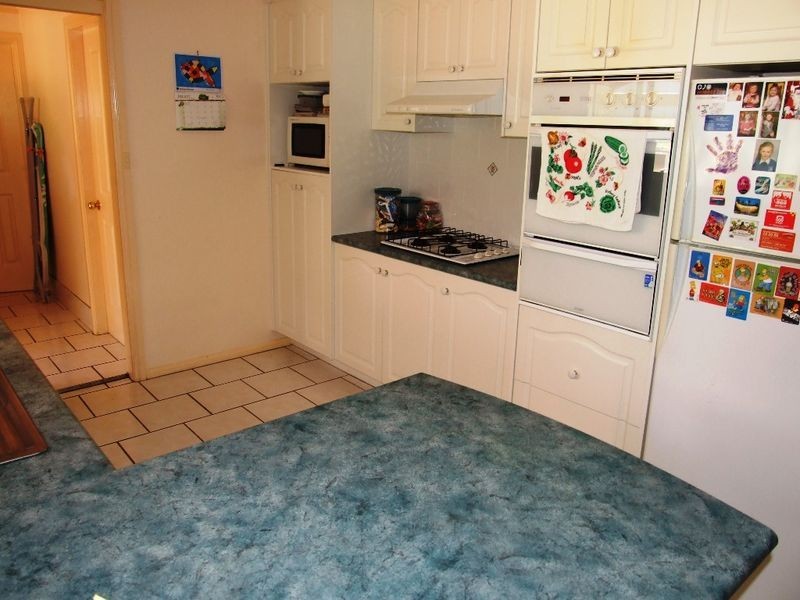 14 Coombes Place, Orange NSW 2800