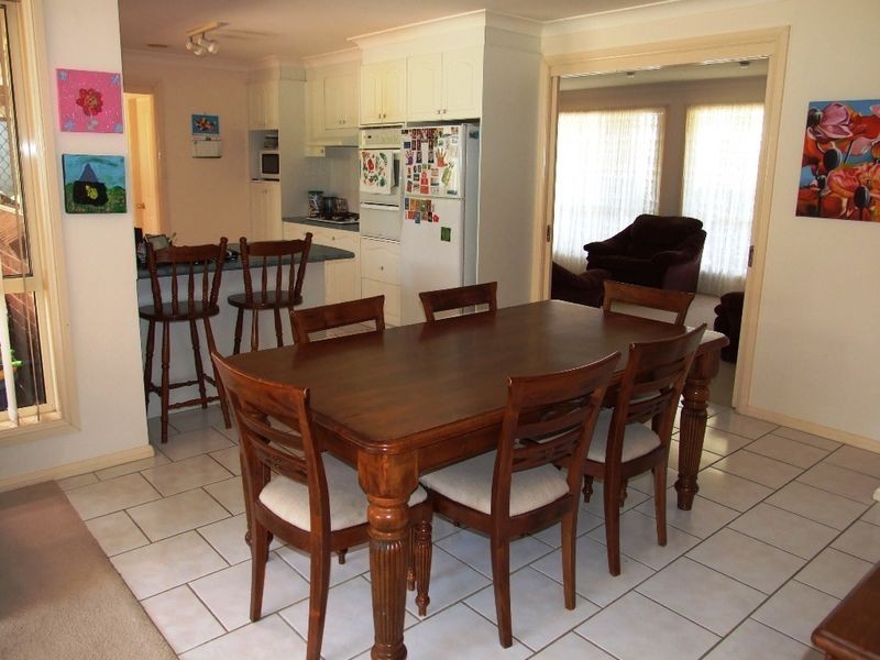 14 Coombes Place, Orange NSW 2800