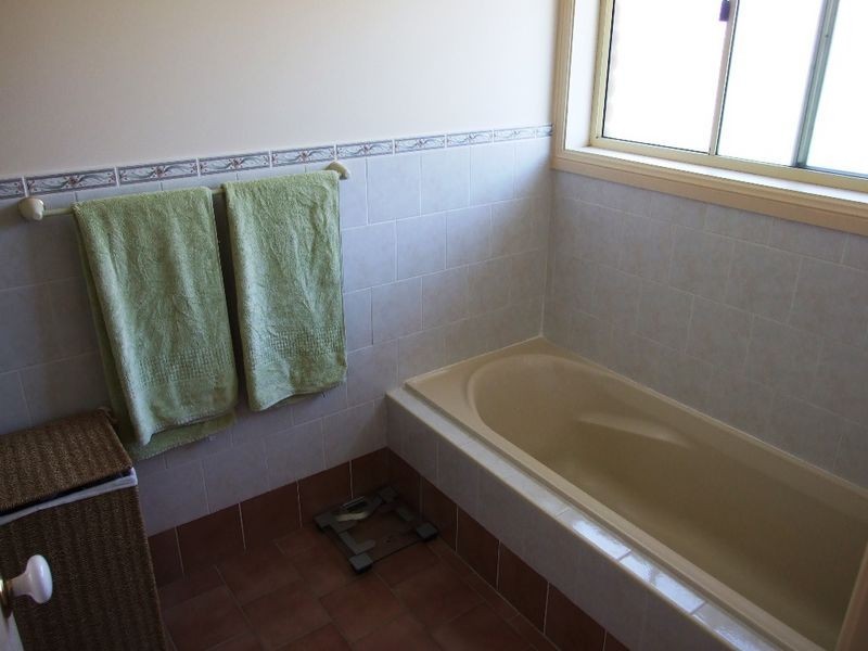 14 Coombes Place, Orange NSW 2800