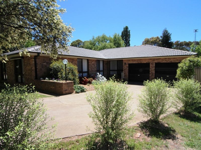 12 Kalkadoon Place, Orange NSW 2800