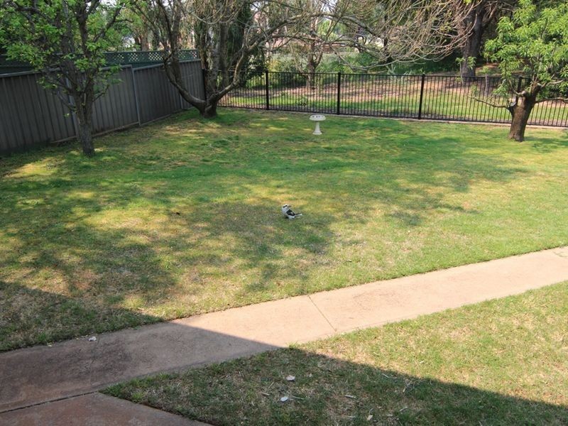 12 Kalkadoon Place, Orange NSW 2800