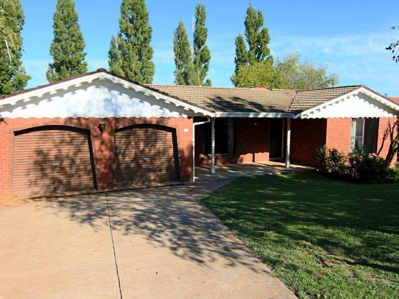 55 Kooronga Avenue, Orange NSW 2800