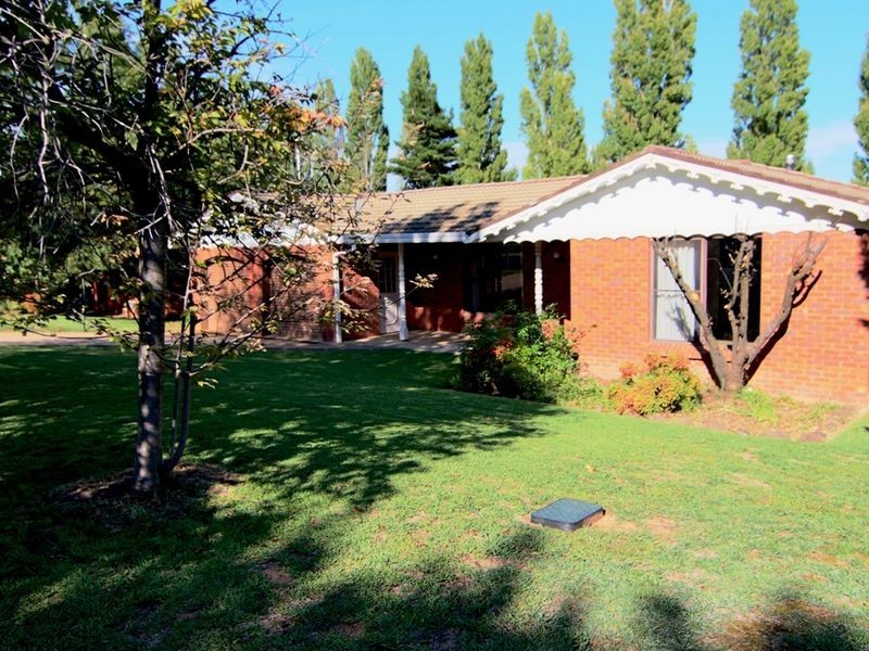55 Kooronga Avenue, Orange NSW 2800