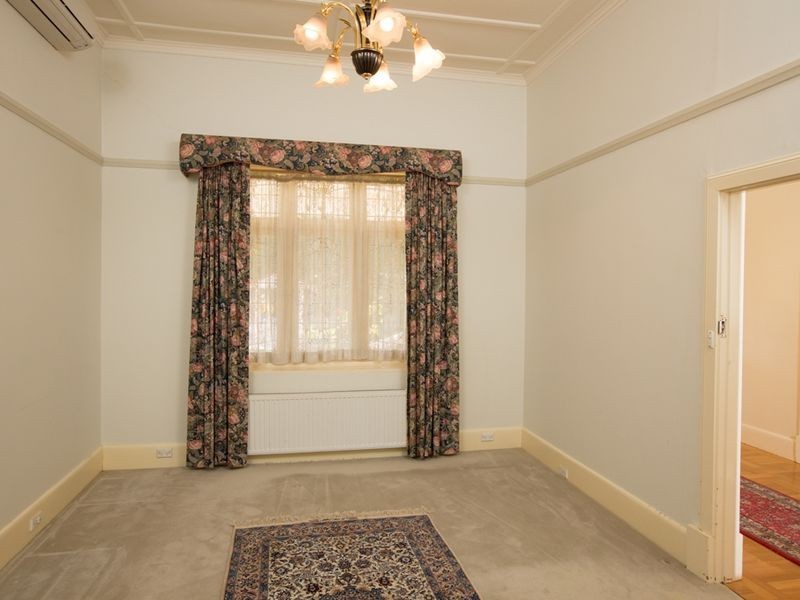 80 Byng Street, Orange NSW 2800