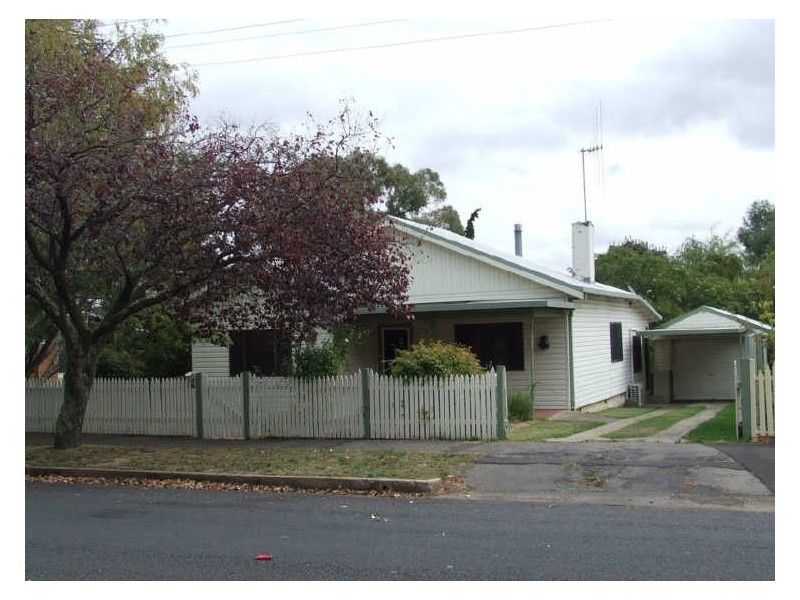 87 Autumn Street, Orange NSW 2800