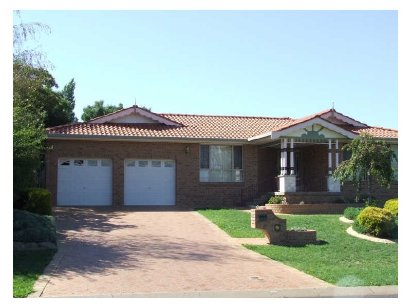 10 Coogal Drive, Orange NSW 2800
