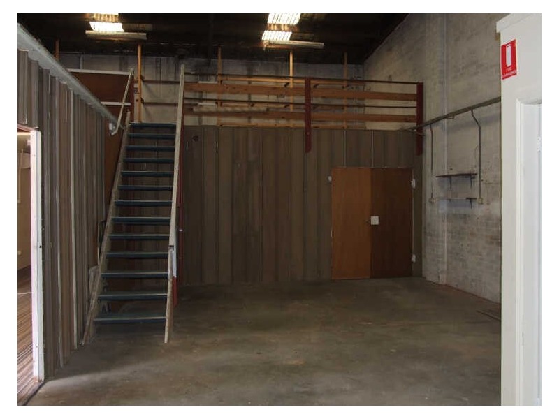 Rear/145 Lords Place, Orange NSW 2800