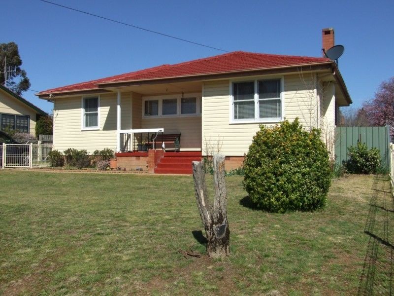 24 Leura Road, Orange NSW 2800