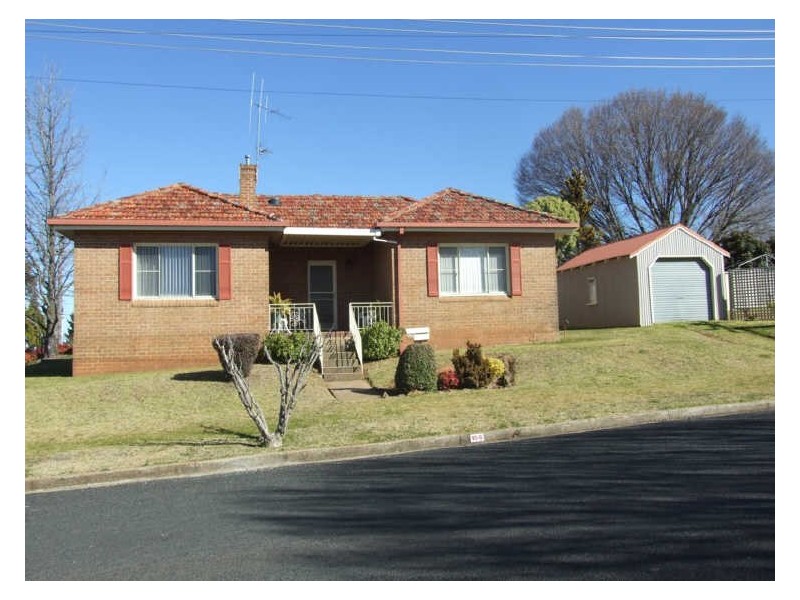 166 Margaret Street, Orange NSW 2800