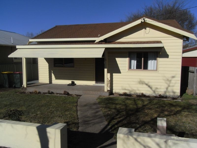 6 National  Avenue, Orange NSW 2800