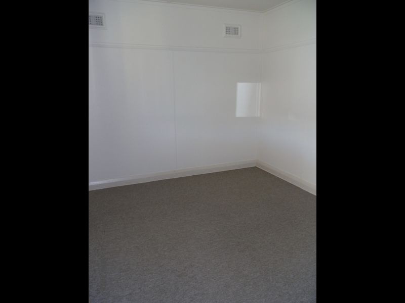 6 National  Avenue, Orange NSW 2800