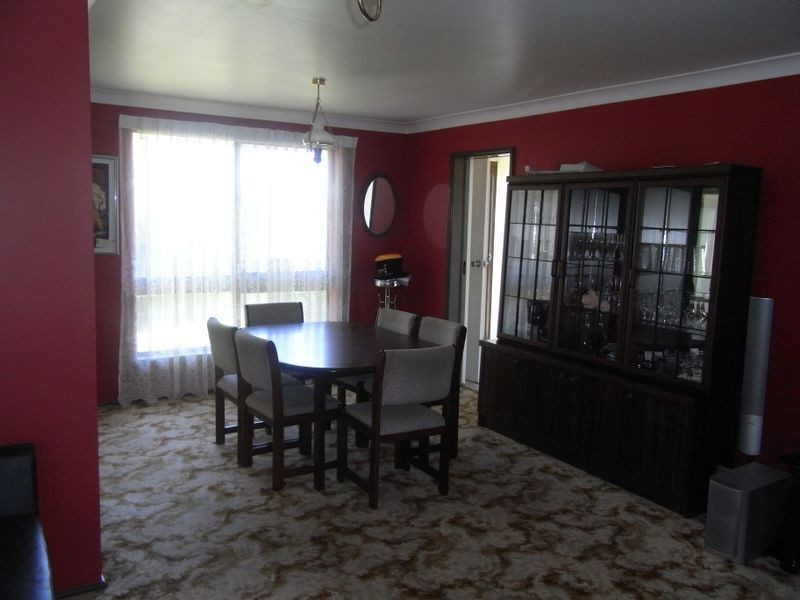 8 Georgian Place, Orange NSW 2800